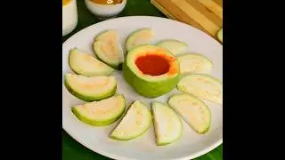 Spicy Guava Chaat #shorts #guavachaat #guava #guavarecipe #streetfood
