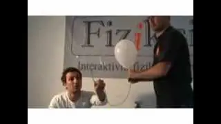 Helium and soap bubbles - Science experiment