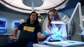 The Flash 5x10 | Caitlin & Killer Frost Heal Cisco