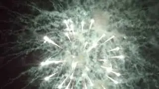 Diwali fireworks 2013 at Swami Narayan temple,Neasden,London
