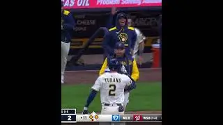 🚨 WALK-OFF BUNT! 🚨