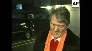 Yushchenko arrives in Kiev; comments on poisoning