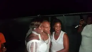 Dexta Daps And Teejay Ignite Crowd Live @ Tropical Bliss Mobay #Performance