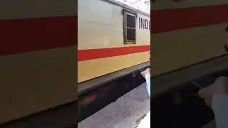 #indian #train Shiyaldh Baliya Express