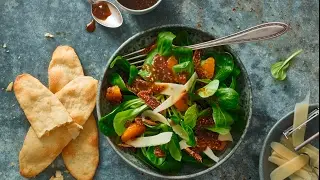 Ricetta: valerianella all&rsquo;orientale con cracker | FOOBY