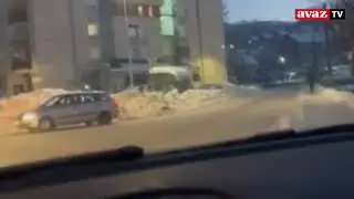 Nevjerovatna scena u Hadžićima: Čisti se suha ulica, varnice na sve strane, zaleđena se ne čisti