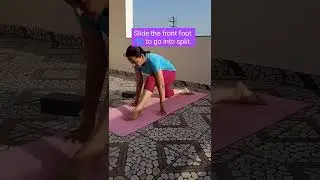 Technique to build up flexibility for the front split #shorts