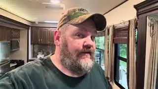 Our new to us camper has arrived! Brief tour! Salem villa estate! This camper is incredible!