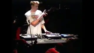DJ Shine vs DJ Static &mdash; 1996 One-On-One Battle of the DJs