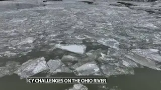 Big chunks of ice causing problems along the Ohio River for workers