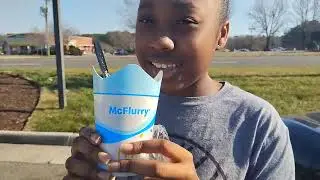 I tried the oreo shamrock mcflurry!!!