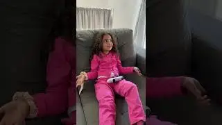 QUEM &Eacute; O BEB&Ecirc; DA MAM&Atilde;E??? 🤣🤣🤣 #m&atilde;e #filha #m&atilde;eefilha #bebe #perolareis #humor