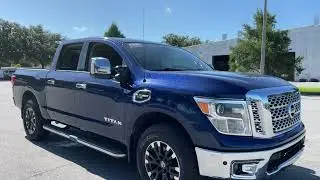 2017 Nissan Titan SL Truck Crew Cab Blue