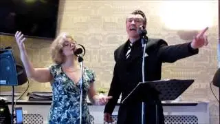 String Of Pearls performing 'Chickery Chick' at The Wroxeter Hotel, Shropshire