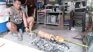COOKING LECHON PORK BELLY SA MANILA YAHOO SARAP