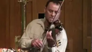 Geoffrey Castle Performs 