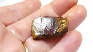 New Koroit boulder opal raw slice