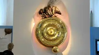 Time-eating clock