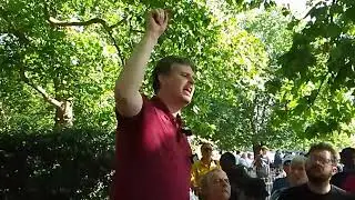 Heiko and Bob debating at Speaker's Conner in Hyde Park