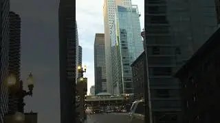 #dubailife #travel #Chicago  #ChiTown  #WindyCity  #ChicagoLife  #ChicagoVibes  #ChicagoStreets