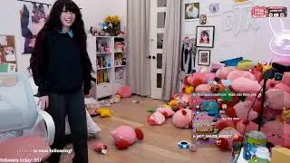 Emiru Rolls In Her Pile