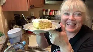 Pineapple Sunshine Cake #yummytotheyumyum #lifewithrobinann #cake #pineapple #summer #sunshine #cat