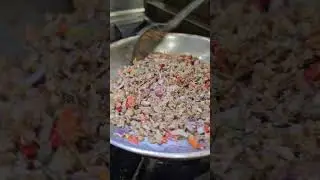 WOULD YOU TRY THIS⁉️🔥🤤🤯 #sisig #asmr #pork #porksisig #filipino #food #filipinofood #pilipinas #fypシ