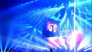 Within Temptation - In The Middle Of The Night (HD) (Live @ Sportpaleis, Antwerpen, 13-11-2012)