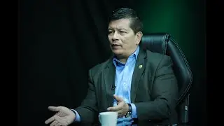 Manuel Flores, diputado del FMLN