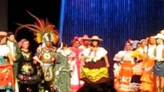 traditional dress of each state in Mexico