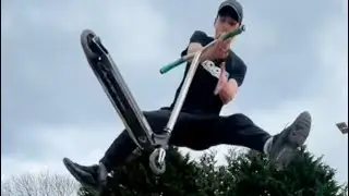 FULLWHIP WHIP SCOOTER                           (insta JamesJenkins944)