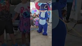 mascot party character blue alien stitch limbo at birthday event #houstonbirthday #shorts #reels