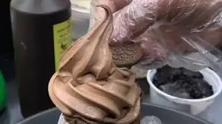 Chocolate cone nutella chocochips oreo icecream | De-Jag's icecream | Delhi street food