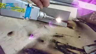 The laser welding machine with wobble welding head