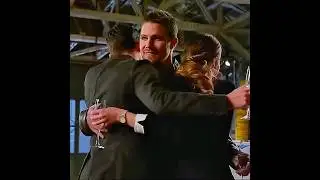 Kara, Barry and Oliver's group hug #theflash #supergirl #arrow #barryallen #oliverqueen #shorts