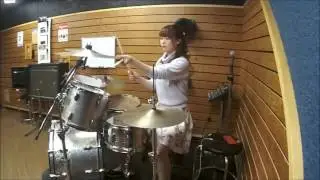 朱音AKANE 【小さな恋のうた】女性ドラマー