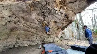 Hollywood Bowl V4 - Moss Rock Preserve - Birmingham, AL Bouldering