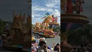 Disney Harmony in Color Parade Tokyo Disneyland