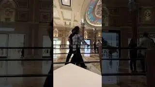 Eating at The Palm | People Watching Inside Caesars Palace
