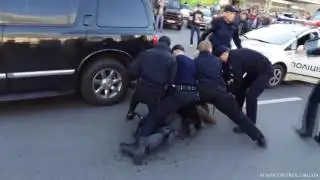 Что творит полиция. Жесть!!!! #3