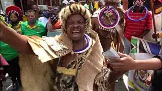 ubkhosi 👑 showed up at #bouldersmall in defense of Thando Mahlangu and African Culture✊🏾