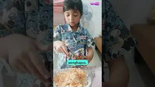 Unboxing jajanan berhadiah bersama kakak Nabeela