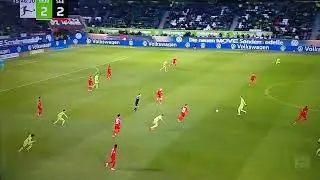 Micky Van De Ven clocks 35.82km/h and Randal Kolo Muani 35.97km/h