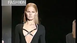 SPORTMAX Fall 2003 2004 Milan - Fashion Channel