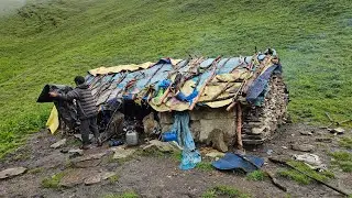Most Peaceful & Very Relaxing Nepali Mountain Village Life in Nepal || Shepherd Life in the Monsoon