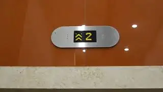 Kone KDS 300 at Gurney paragoon (Shop bolouvered lift side)