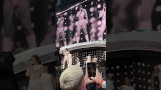 Dua lipa - Whatcha Doing Interlude (Live in Liverpool).