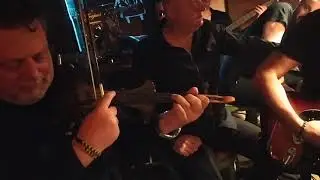 Pas shum&euml; vitesh virtuozi Stefi Prifti i rikthehet violin&euml;s&hellip; T&euml; magjish&euml;m Endri dhe Stefi Prifti