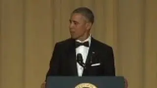 President Obama praises free press, drops mic at WHCD