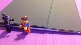 STOPMOTION: Apple Smart keyboard tested by Lego mini figures
